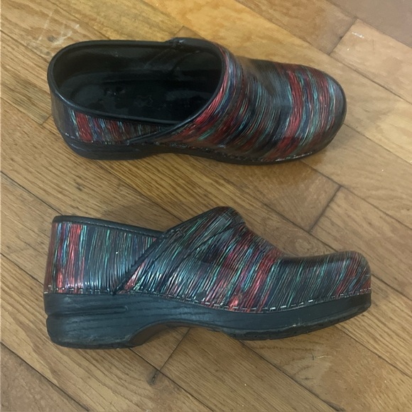 Dansko Women’s Shoes Size 38 Multi Color Patent Leather - Picture 1 of 7